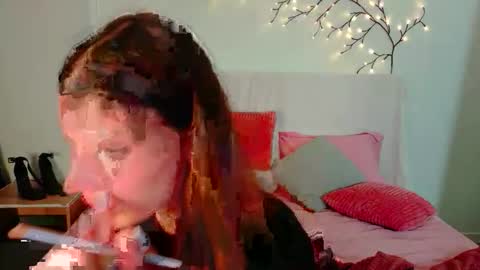 bella_davis_love online show from December 4, 2:47 am