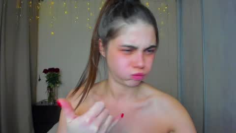 Snapshot of bella_foryou chatting on January 25, 3:03 pm NastyaThere are legends that in this room all your wishes can come true  Private is Open online show from January 25, 3:03 pm