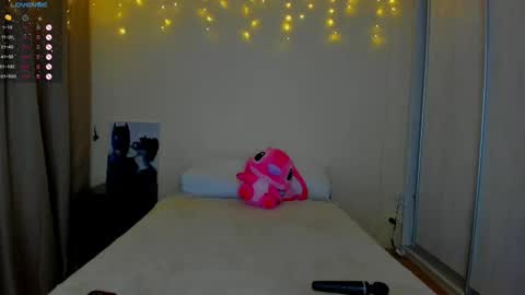Snapshot of bella_foryou chatting on February 28, 1:15 am NastyaThere are legends that in this room all your wishes can come true  Private is Open online show from February 28, 1:15 am