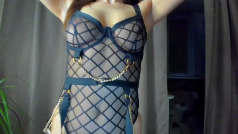 Snapshot of bella_foryou chatting on December 15, 1:24 am NastyaThere are legends that in this room all your wishes can come true  Private is Open online show from December 15, 1:24 am
