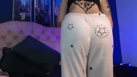 Valentina online show from June 2, 1:39 am