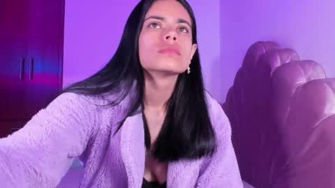 Snapshot of bella_sun_ chatting on October 5, 4:28 am Valeria Model Independent online show from October 5, 4:28 am