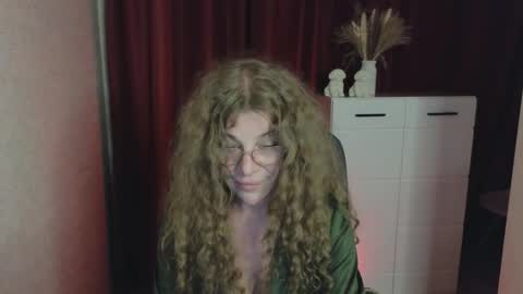 Bella online show from March 12, 4:53 pm