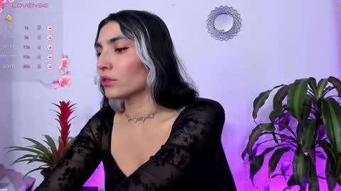 Bella online show from March 7, 7:49 pm