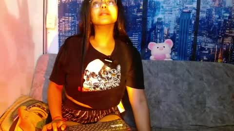 Bella Baker online show from April 29, 1:42 am