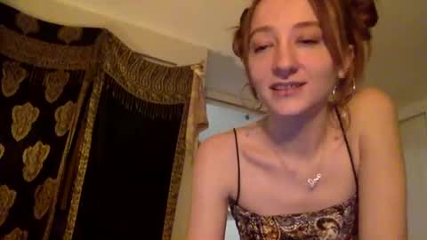 bellababe_e online show from March 4, 5:03 am