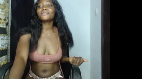 bella online show from October 11, 7:38 pm