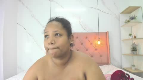 bellaeclipse online show from July 25, 12:23 pm