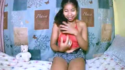 bellaena online show from September 24, 6:56 am