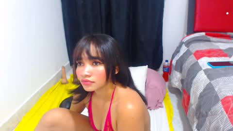 Snapshot of bellamy_sweet chatting on February 23, 6:12 am bellamy online show from February 23, 6:12 am