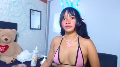 Snapshot of bellamy_sweet chatting on January 23, 5:13 am bellamy online show from January 23, 5:13 am