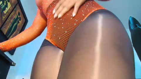 Snapshot of bellangel_ chatting on March 7, 10:32 pm Camille online show from March 7, 10:32 pm