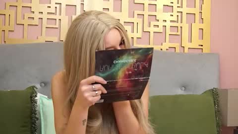 BellaNoirX online show from February 23, 5:08 am