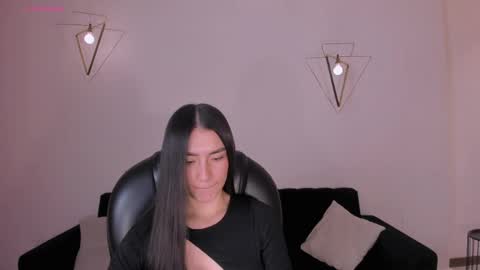 B E L L A  online show from May 28, 11:30 am