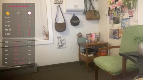 Snapshot of bellatrix993 chatting on January 17, 6:15 am bellatrix993 online show from January 17, 6:15 am