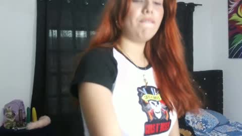 Snapshot of bellatrix_colen chatting on January 18, 10:06 pm Aleja online show from January 18, 10:06 pm