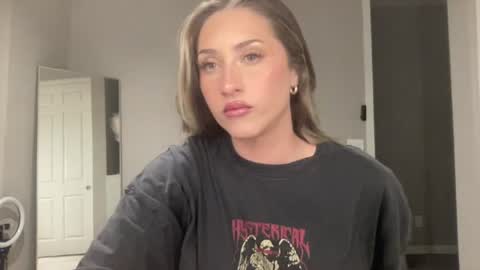 Bella Rose online show from August 1, 3:52 am