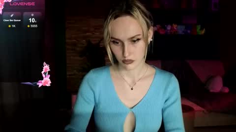 Snapshot of belle_vill chatting on September 22, 12:47 pm Belle online show from September 22, 12:47 pm