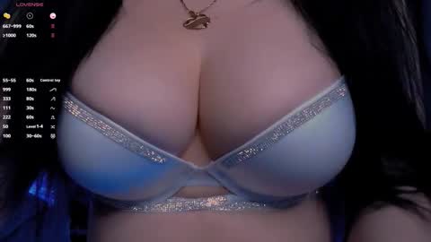 Hello I am kind friendly and cute girl online show from September 17, 10:19 pm