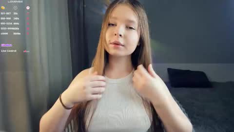 Bella online show from September 28, 6:13 pm