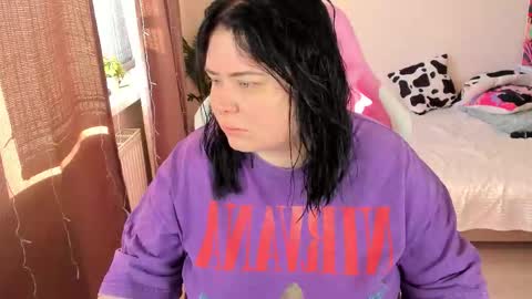 LinaBoo online show from November 3, 6:50 am