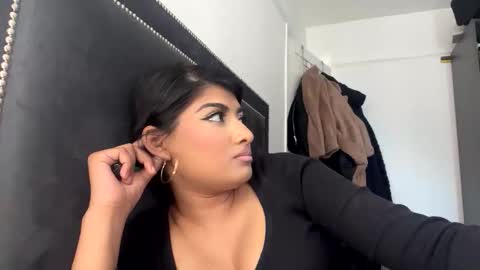 bengalibaddie7_x online show from May 23, 2:37 pm