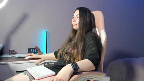 BeriesNiks online show from November 12, 7:23 pm