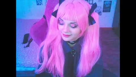 BerrieKitten online show from April 13, 3:57 pm