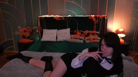 Violette online show from October 23, 8:26 pm