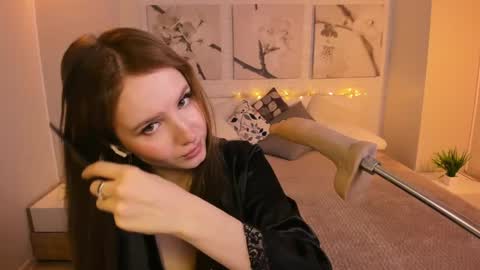 Snapshot of bettyrouse chatting on January 23, 9:18 pm Betty online show from January 23, 9:18 pm