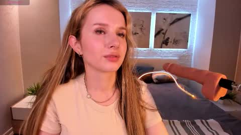 Snapshot of bettyrouse chatting on September 17, 8:40 pm Betty online show from September 17, 8:40 pm