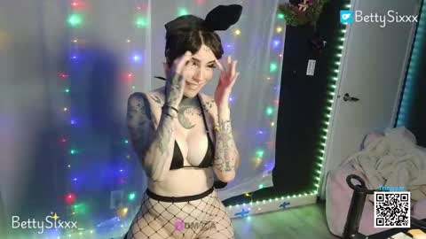 BettySixxx  online show from May 16, 8:41 pm