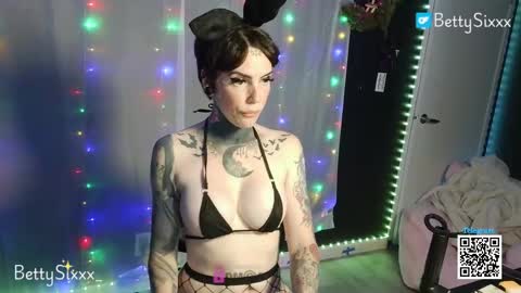 BettySixxx  online show from May 16, 8:52 pm
