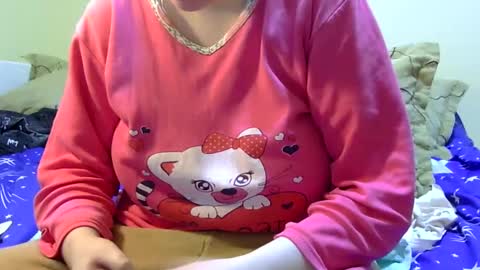 Snapshot of bety25 chatting on February 1, 8:08 am bety25 online show from February 1, 8:08 am