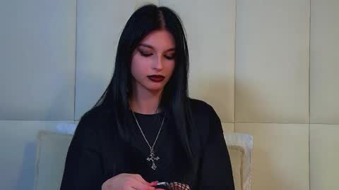 Beverly online show from May 23, 11:08 am