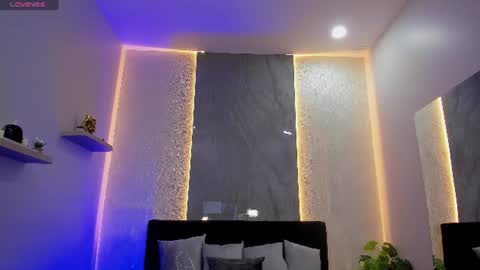 bianca_vega_ online show from July 30, 11:11 am