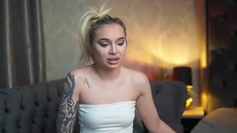  Bianka  online show from July 25, 8:27 pm