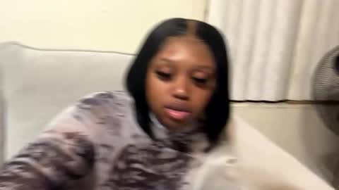 Big Lavish online show from January 4, 7:24 am