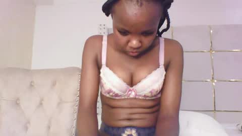 bigbaby004 online show from September 18, 1:04 am