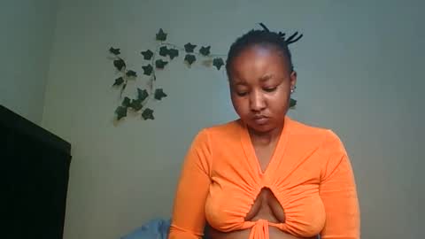 Snapshot of bigboootyy chatting on September 15, 3:53 pm BigBoootyy online show from September 15, 3:53 pm