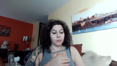 Snapshot of bigbreastsabrina chatting on February 19, 6:54 pm BIG BREAST SABRINA online show from February 19, 6:54 pm