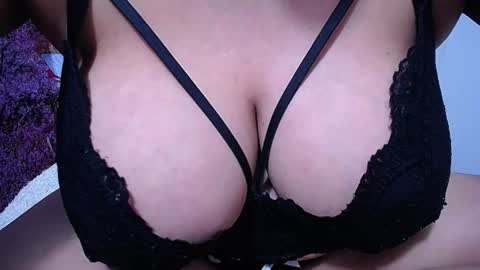  Sunny   online show from June 23, 3:26 am