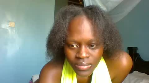 pretty online show from June 17, 12:39 pm