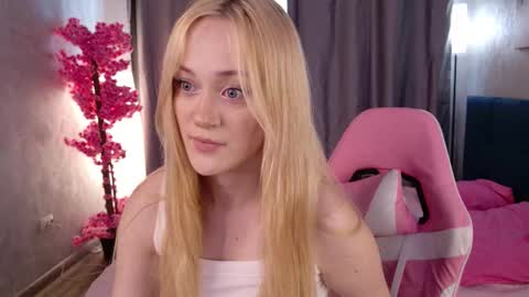 Flory online show from November 29, 10:52 am