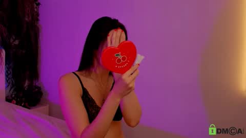 Jenny online show from December 4, 10:06 am