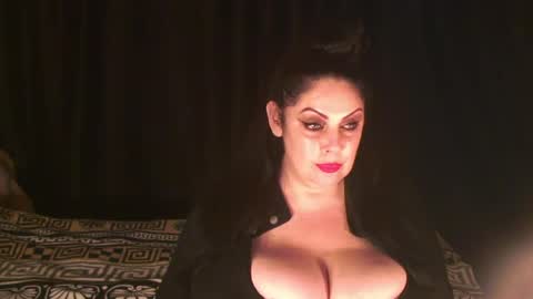Sarah online show from May 31, 7:37 pm