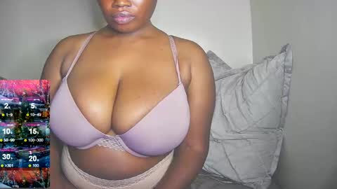 black_sexyfish online show from February 12, 10:48 pm