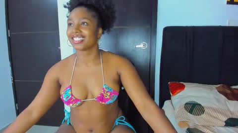 Snapshot of black_treassure chatting on February 23, 3:50 am black_treassure online show from February 23, 3:50 am