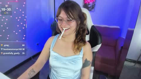 Sophie online show from November 6, 9:42 pm