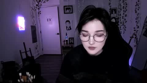 Ella online show from January 19, 5:14 am